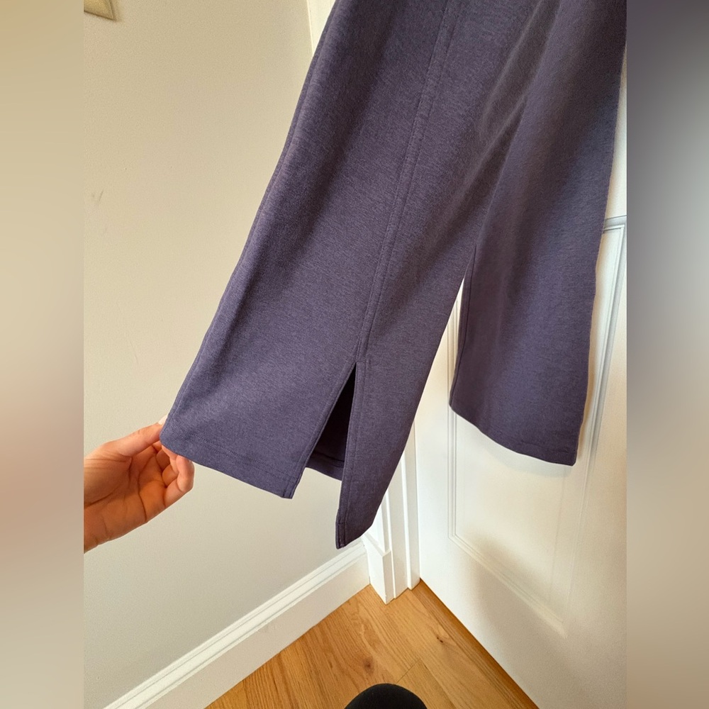 lululemon Softy Suedey Split-Hem High-Rise Mini-Flare Pant in Nightfall size 6 - Picture 11 of 13